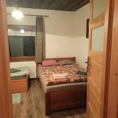 Prázdninový dům Drewniany Na Wynajem Beskid Wyspowy *